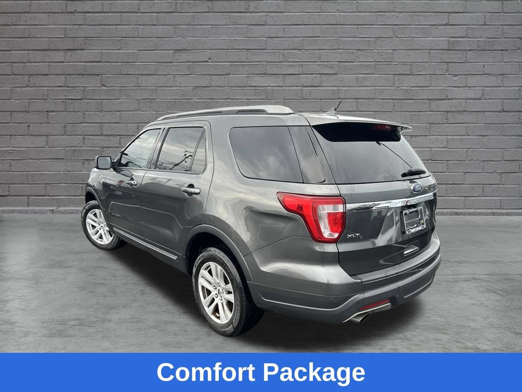 Used 2019 Ford Explorer XLT w/ Equipment Group 202A AWD/4WD image 5