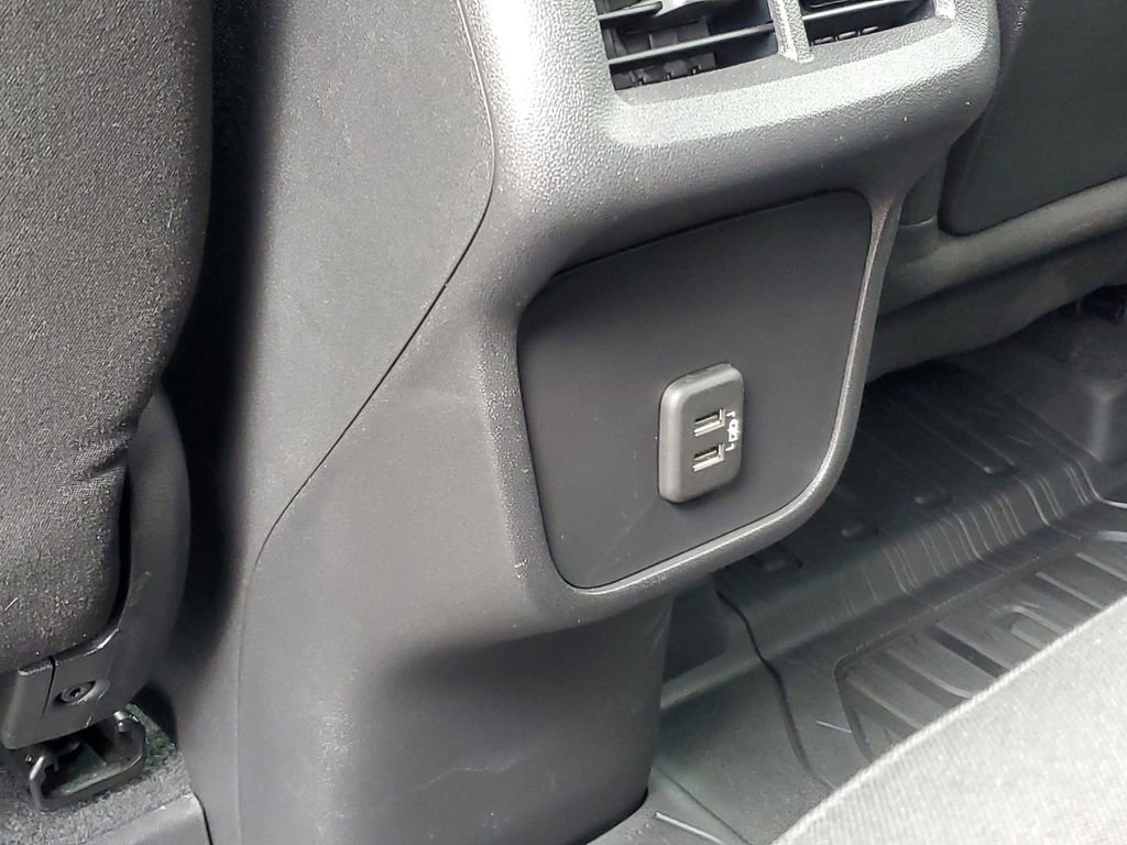 Used 2023 GMC Terrain SLE w/ Driver Convenience Package FWD image 29