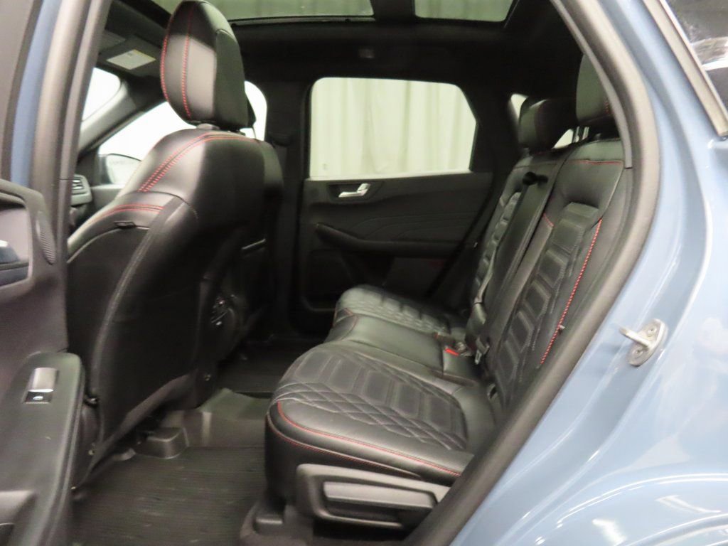 Used 2023 Ford Escape ST-Line Elite w/ Premium Technology Package image 10