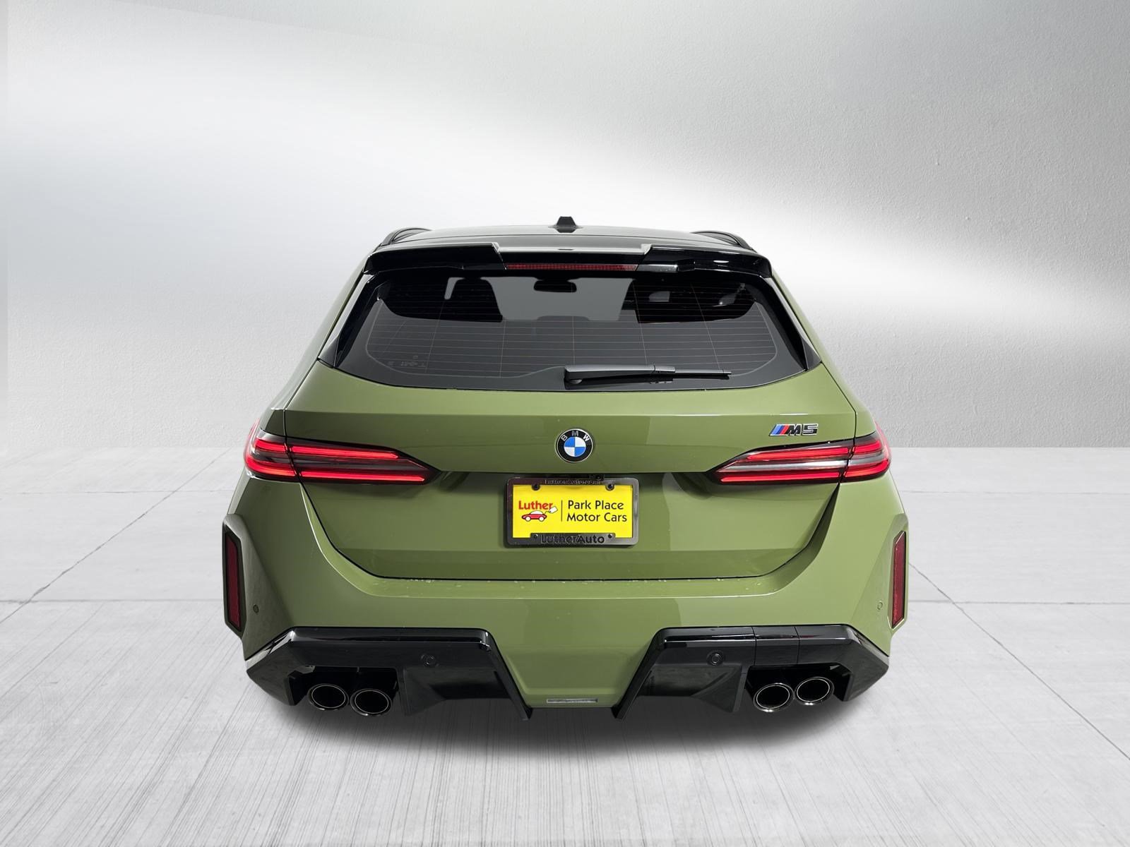 Used 2026 BMW M5 Touring w/ M Driver's Package AWD/4WD image 6