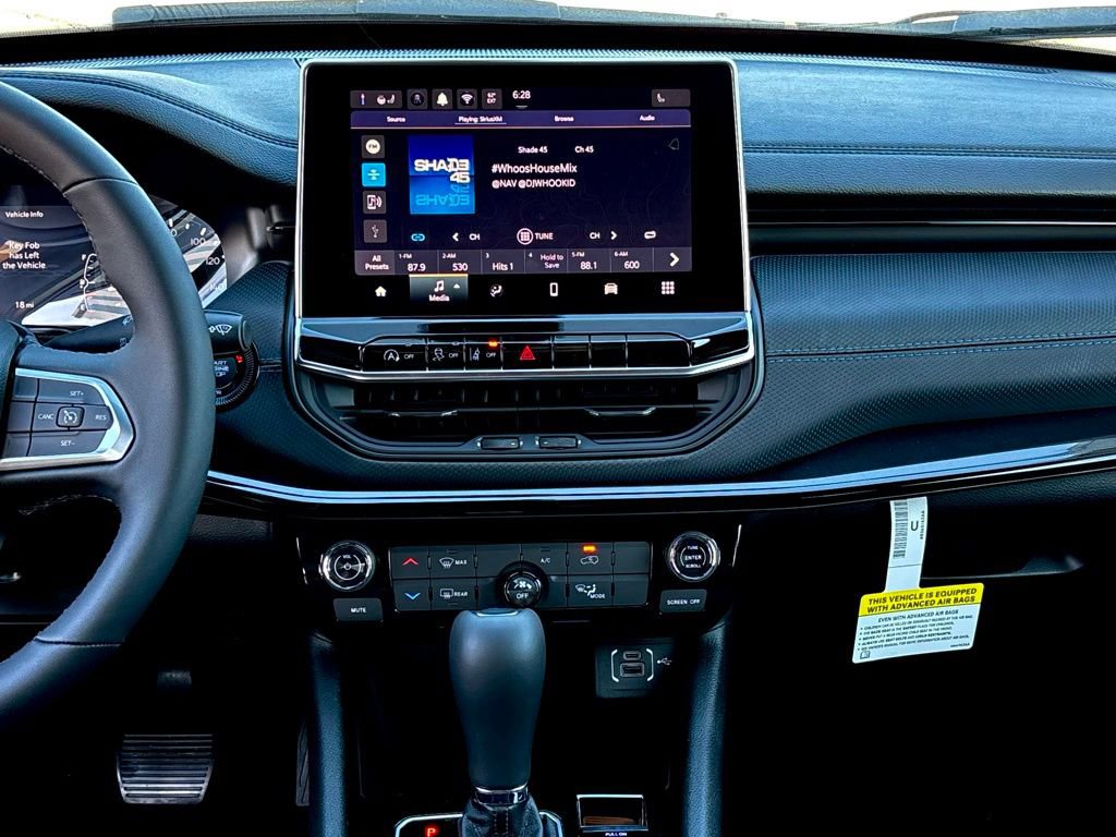 New 2026 Jeep Compass Altitude image 24