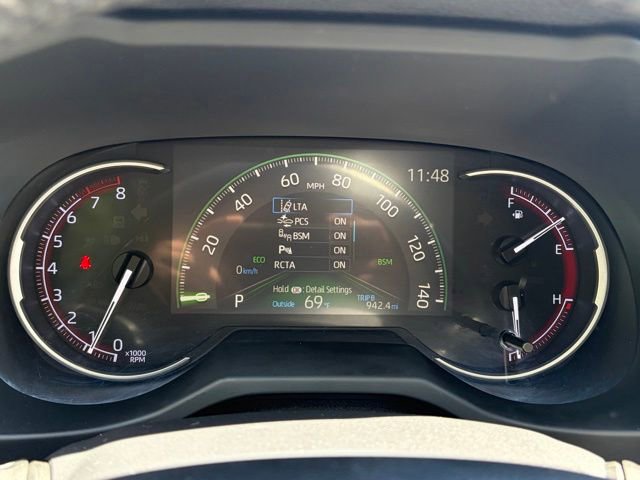 Used 2019 Toyota RAV4 Limited w/ Cold Weather Package FWD image 20