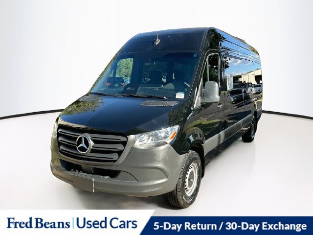 Used 2025 Mercedes-Benz Sprinter 2500 image 4