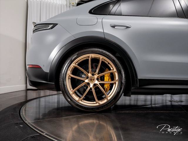 Used 2024 Porsche Cayenne Turbo GT AWD/4WD image 19