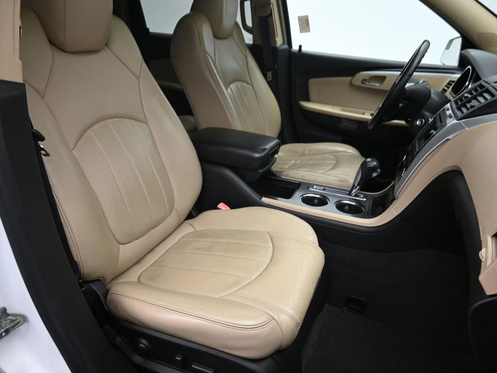Used 2009 Chevrolet Traverse LTZ image 23