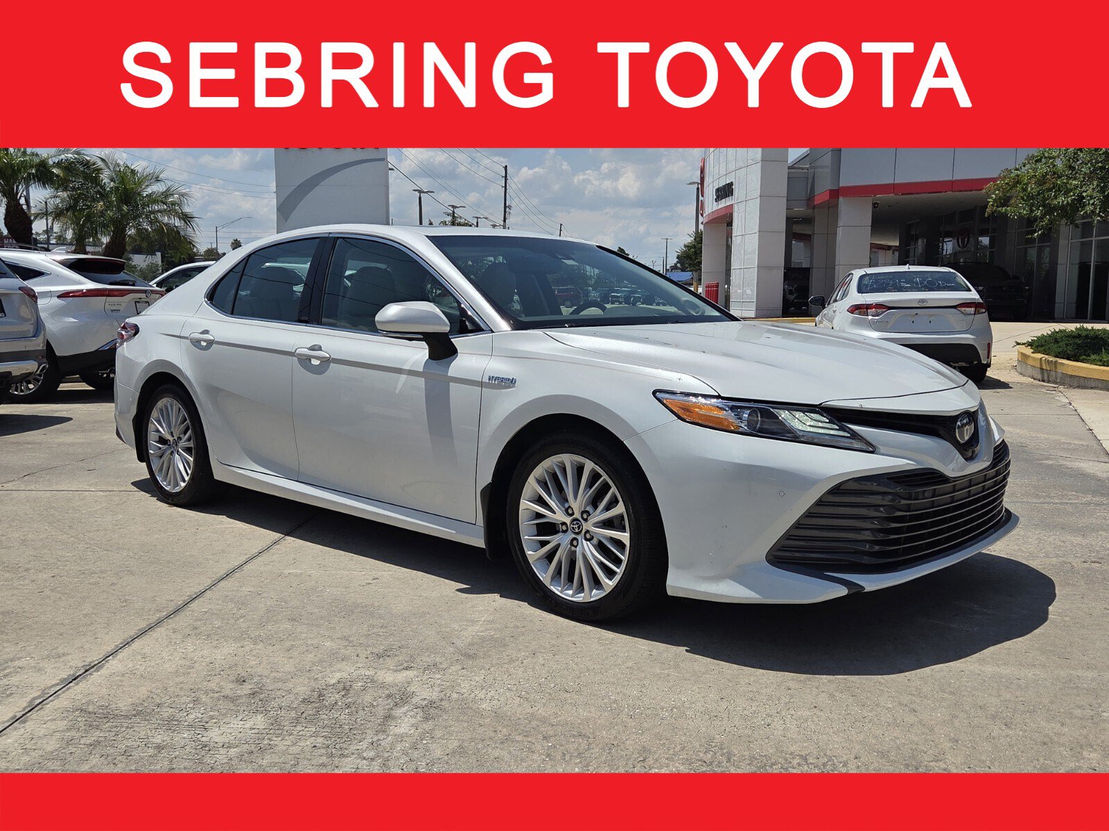 Used 2018 Toyota Camry XLE w/ Audio Package FWD image 1
