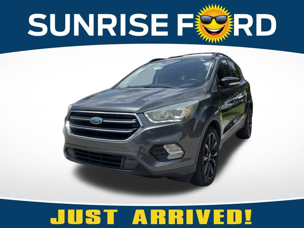 Used 2017 Ford Escape Titanium FWD image 1