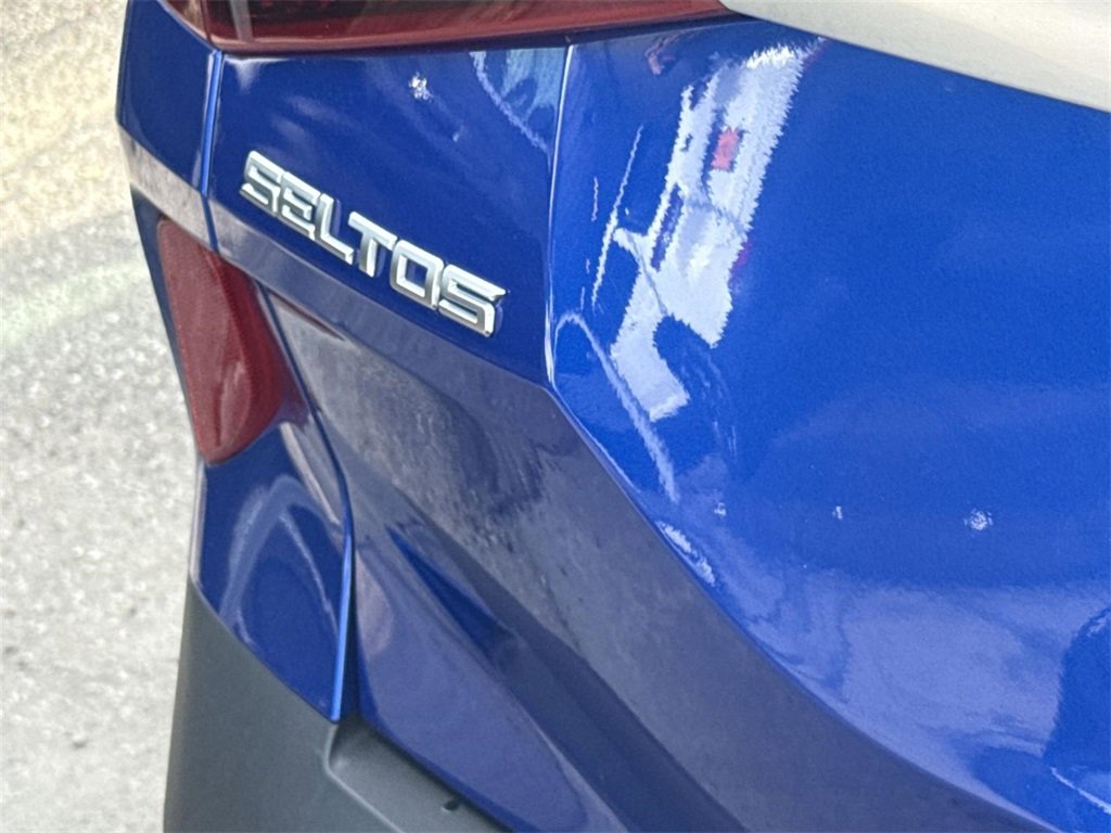 Used 2023 Kia Seltos S w/ Navigation Package image 28