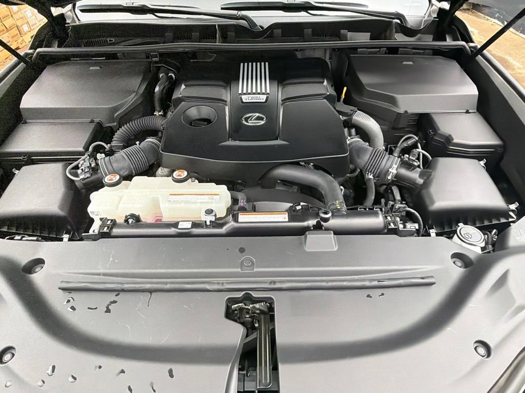 Used 2024 Lexus LX 600 F Sport AWD/4WD image 35