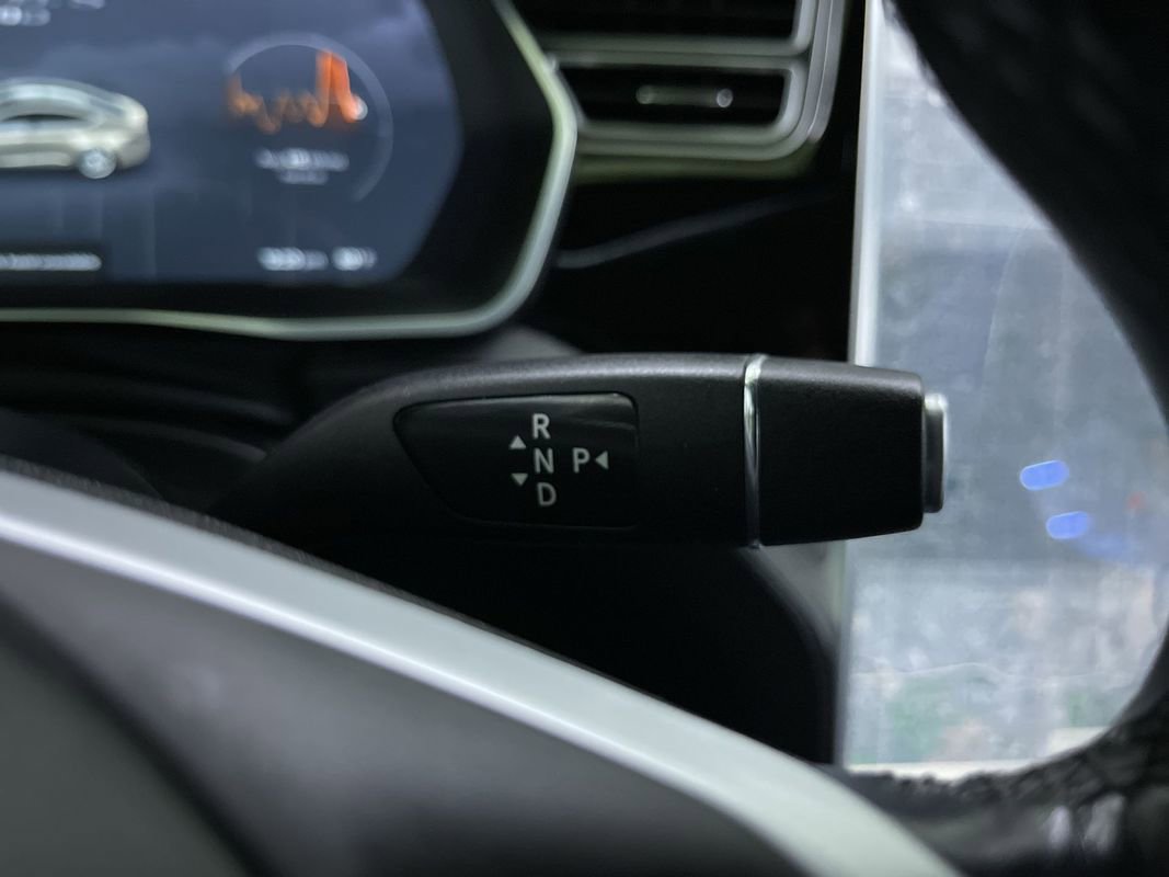 Used 2015 Tesla Model S 85D image 24