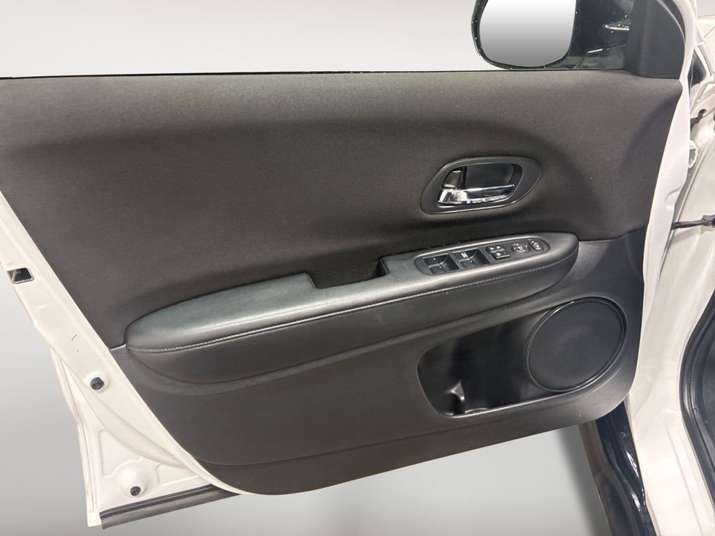 Used 2021 Honda HR-V Sport image 7