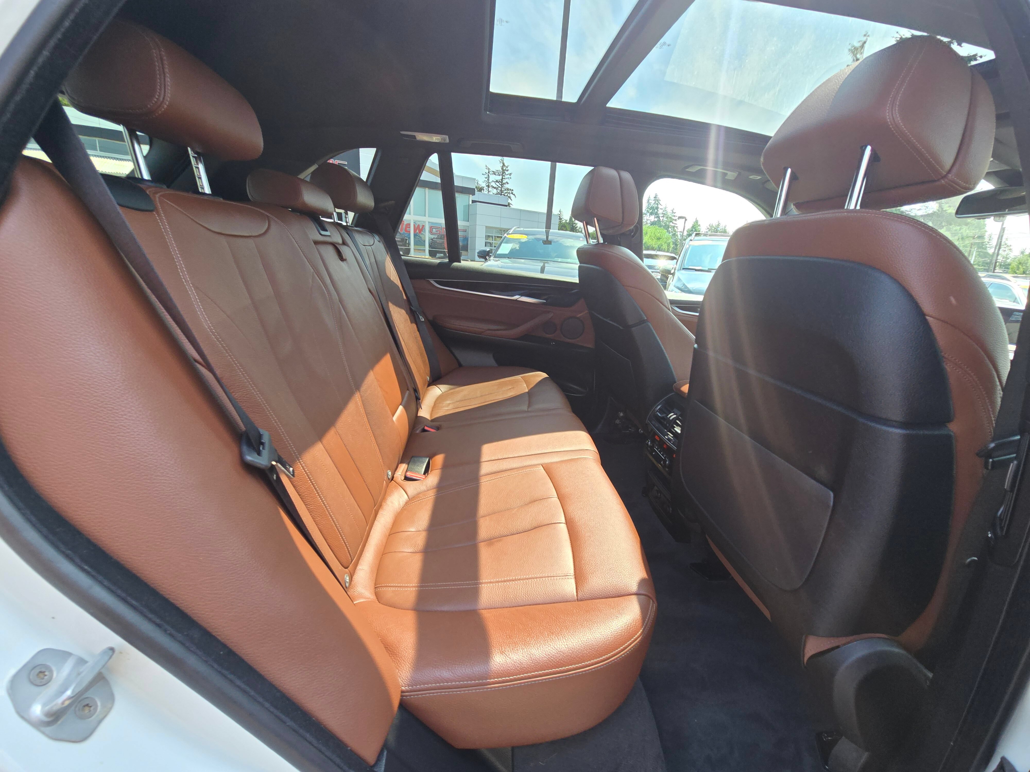Used 2017 BMW X5 xDrive40e w/ Premium Package AWD/4WD image 12