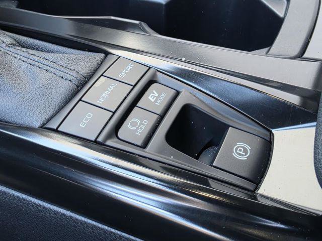 Certified 2025 Toyota Camry SE w/ Convenience Package image 22