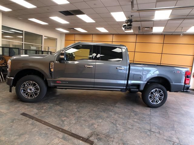 New 2026 Ford F250 Platinum w/ Platinum Plus Package AWD/4WD image 4