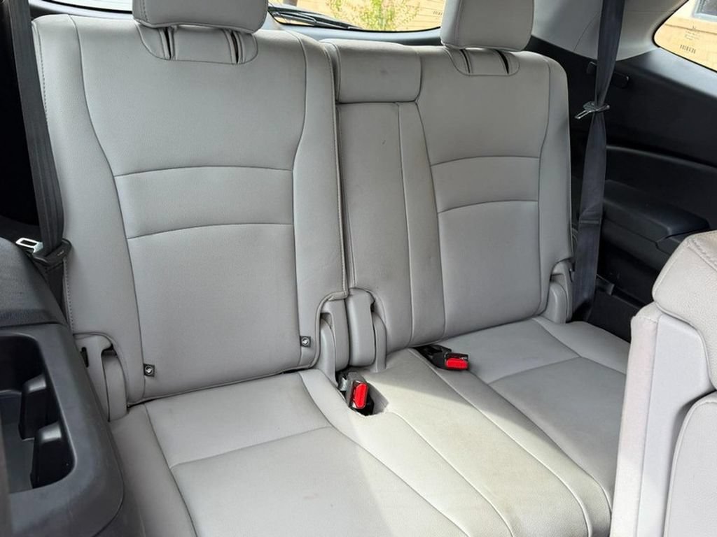 Used 2018 Honda Pilot EX-L image 12