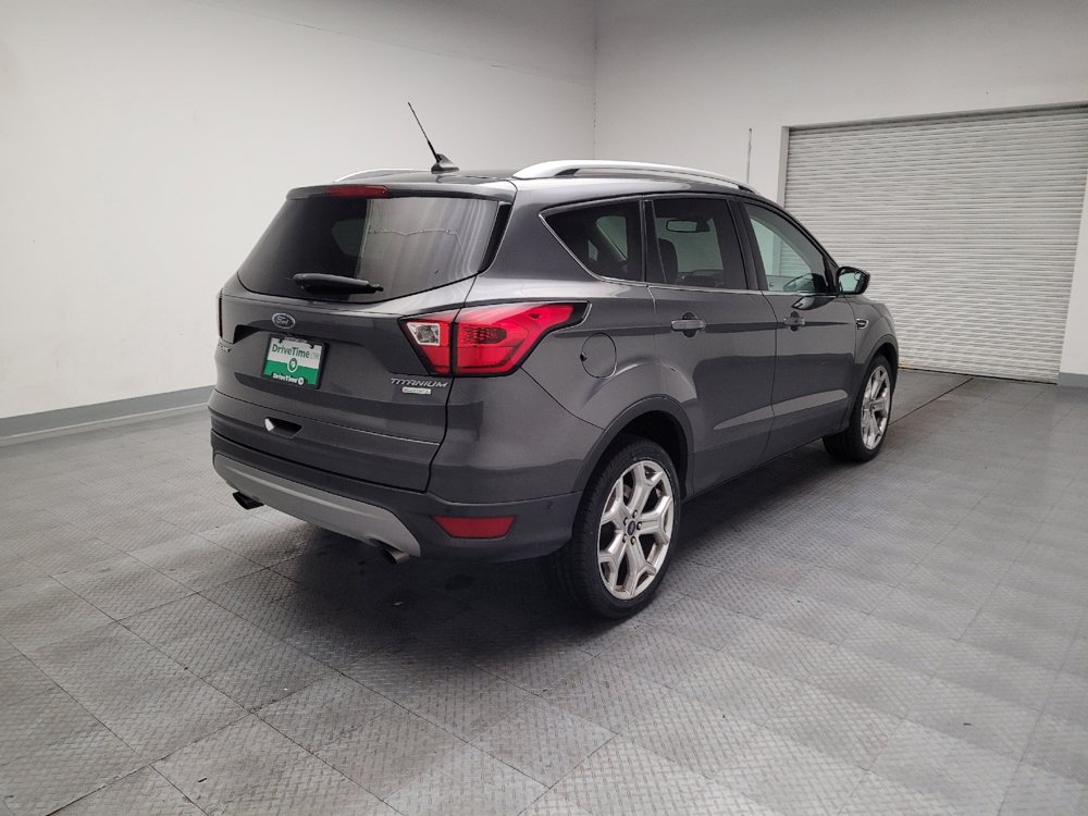Used 2019 Ford Escape Titanium FWD image 9