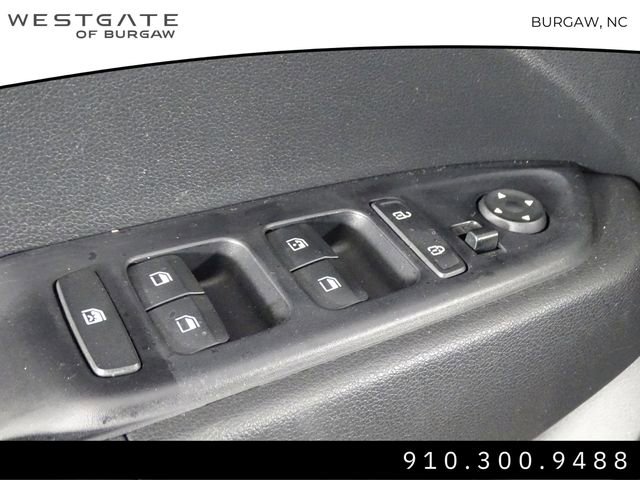 Used 2024 Hyundai Venue SEL image 13