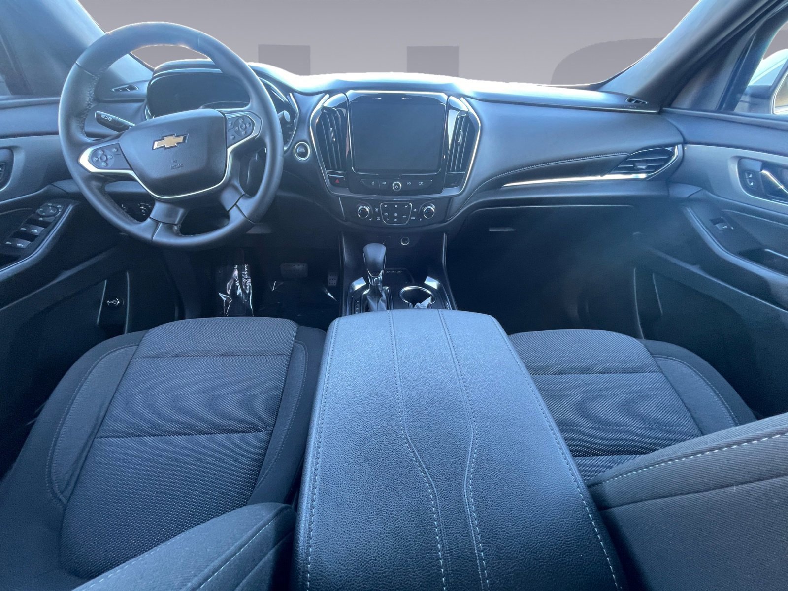 Used 2023 Chevrolet Traverse LT image 12