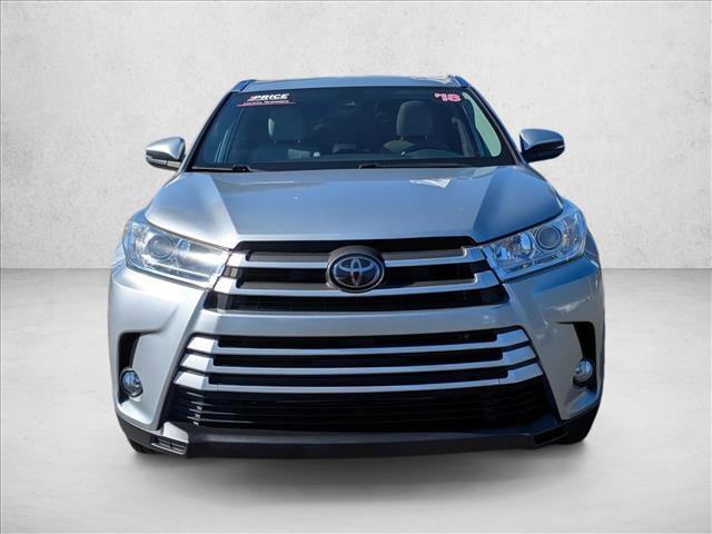 Used 2018 Toyota Highlander XLE image 2