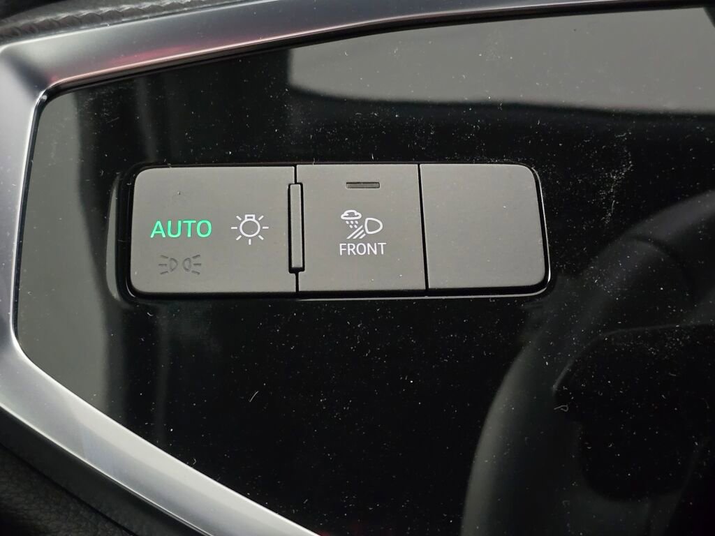 New 2025 Audi Q3 2.0T Premium image 23