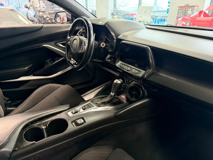Used 2018 Chevrolet Camaro SS image 26