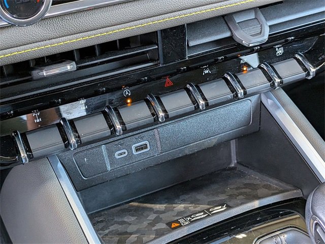 Used 2024 Chevrolet Colorado ZR2 w/ ZR2 Convenience Package III image 22