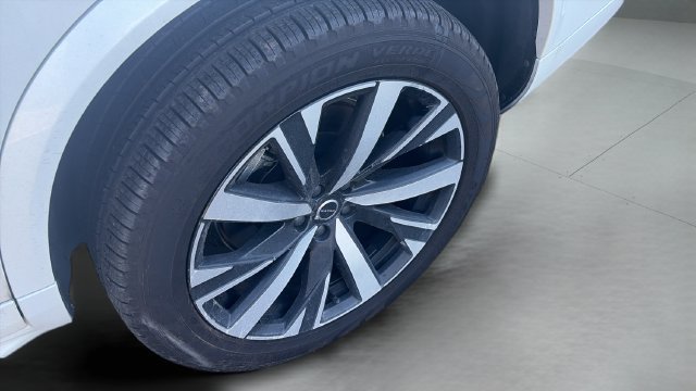 Certified 2025 Volvo XC90 B5 Core AWD/4WD image 21