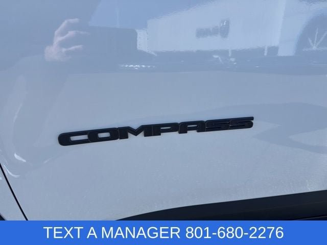 New 2026 Jeep Compass Latitude AWD/4WD image 5