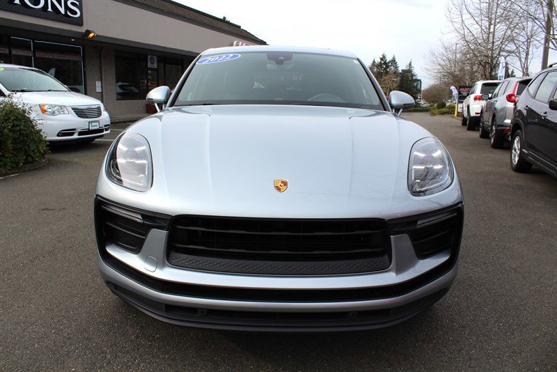 Used 2022 Porsche Macan AWD/4WD image 7