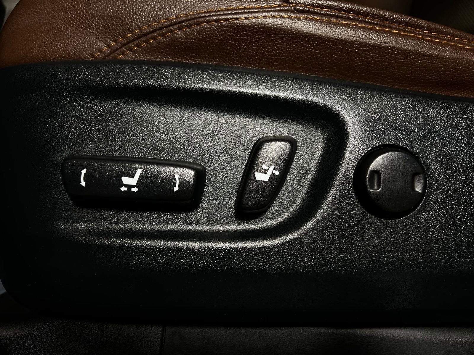 Used 2022 Toyota 4Runner Limited image 14