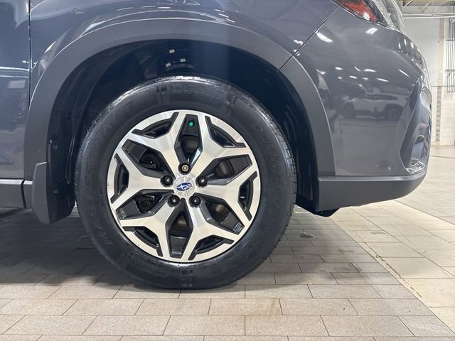Used 2020 Subaru Forester Premium image 12