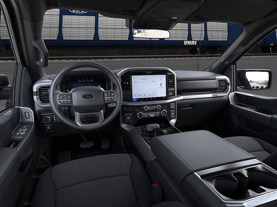 New 2026 Ford F150 XLT w/ XLT Black Appearance Package AWD/4WD image 31