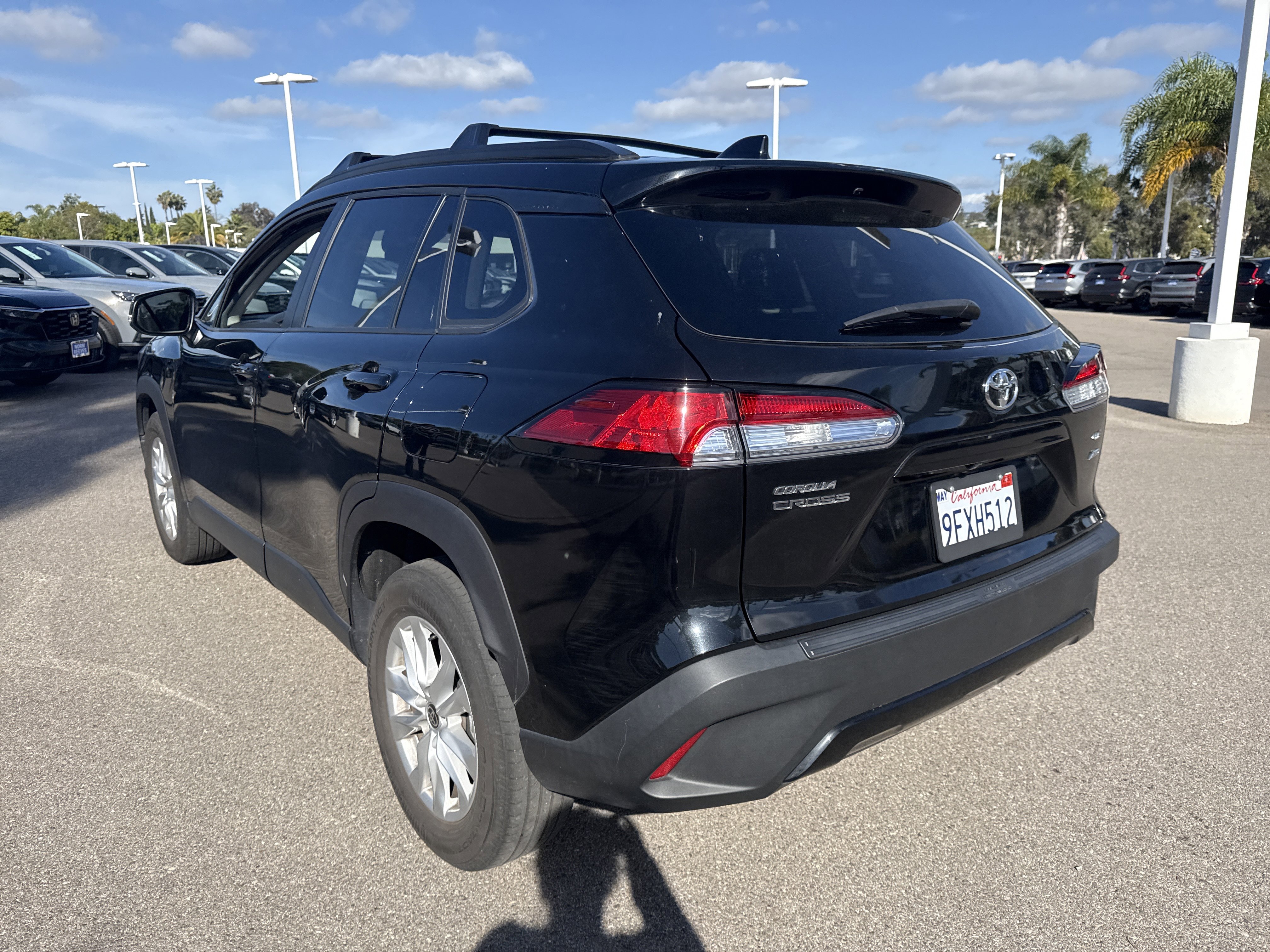 Used 2023 Toyota Corolla Cross LE image 3