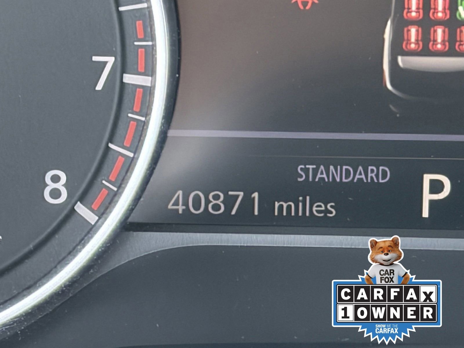 Certified 2024 Nissan Pathfinder SV w/ Black Appearance Package image 30