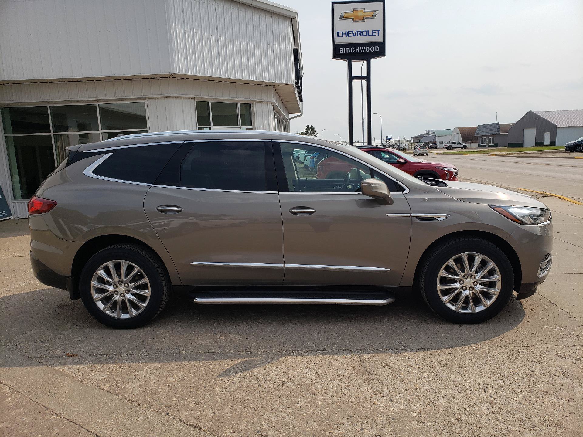 Used 2019 Buick Enclave Essence AWD/4WD image 6