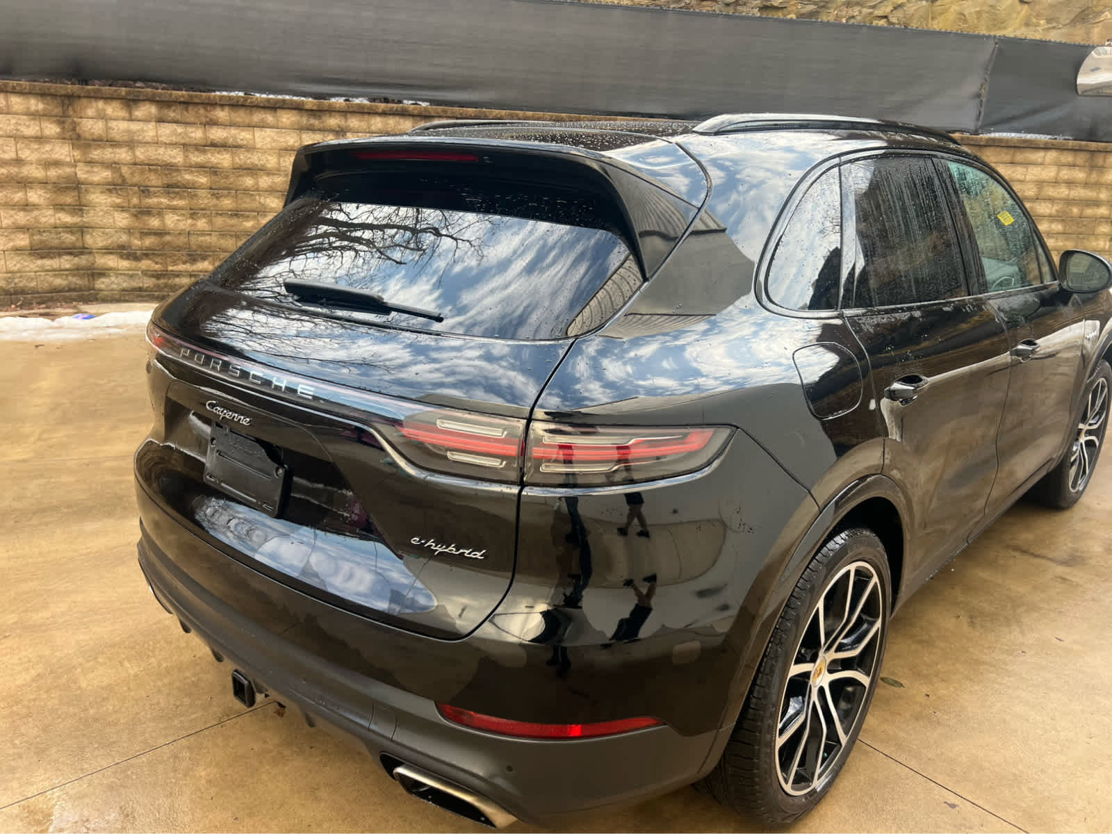 Used 2019 Porsche Cayenne E-Hybrid image 5