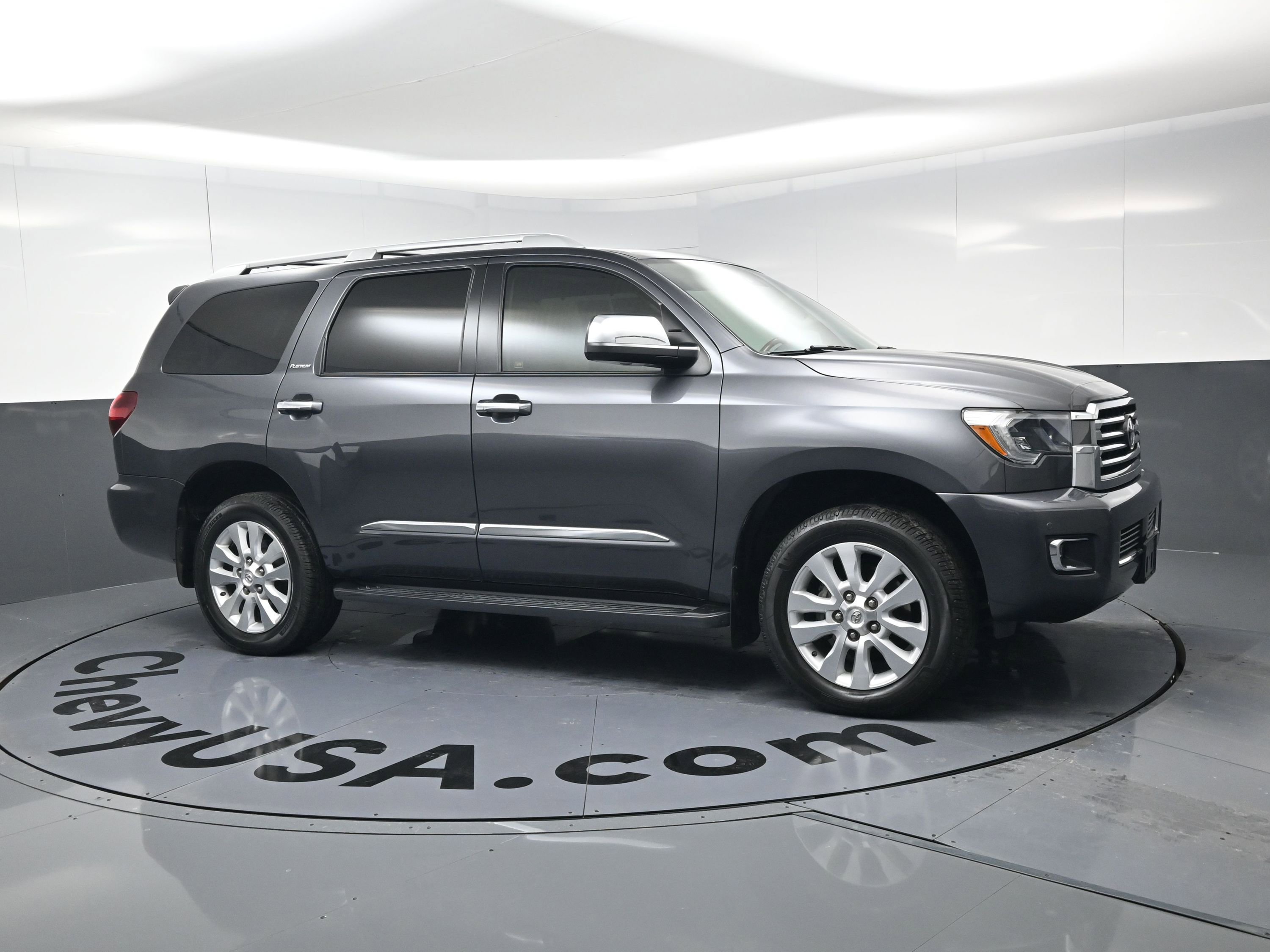 Used 2020 Toyota Sequoia Platinum video 2