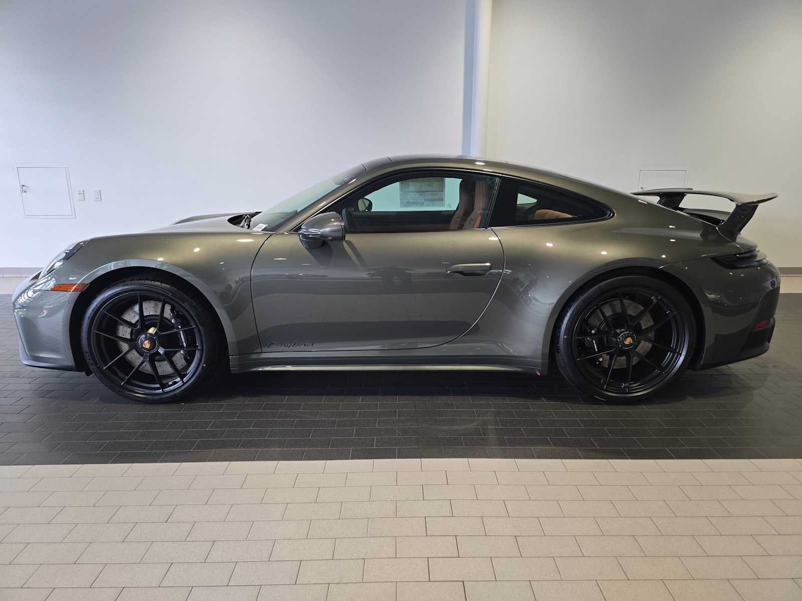 New 2026 Porsche 911 Carrera 4 GTS AWD/4WD image 2