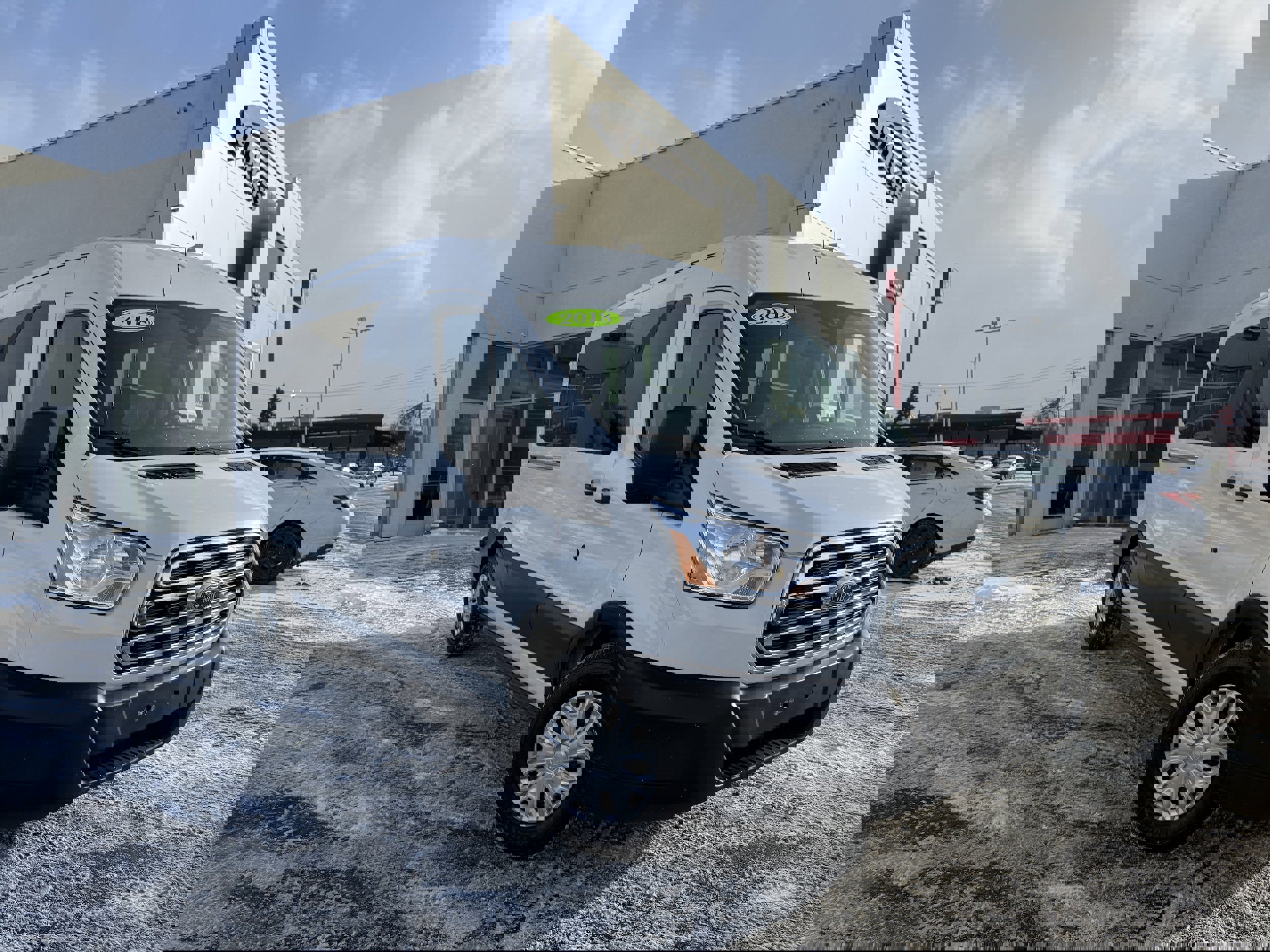 Used 2018 Ford Transit 350 XL image 7