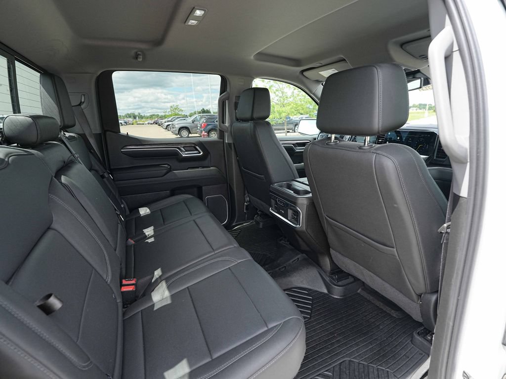Used 2022 Chevrolet Silverado 1500 LTZ AWD/4WD image 26