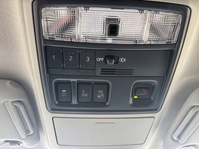 Used 2024 Toyota 4Runner SR5 Premium image 13