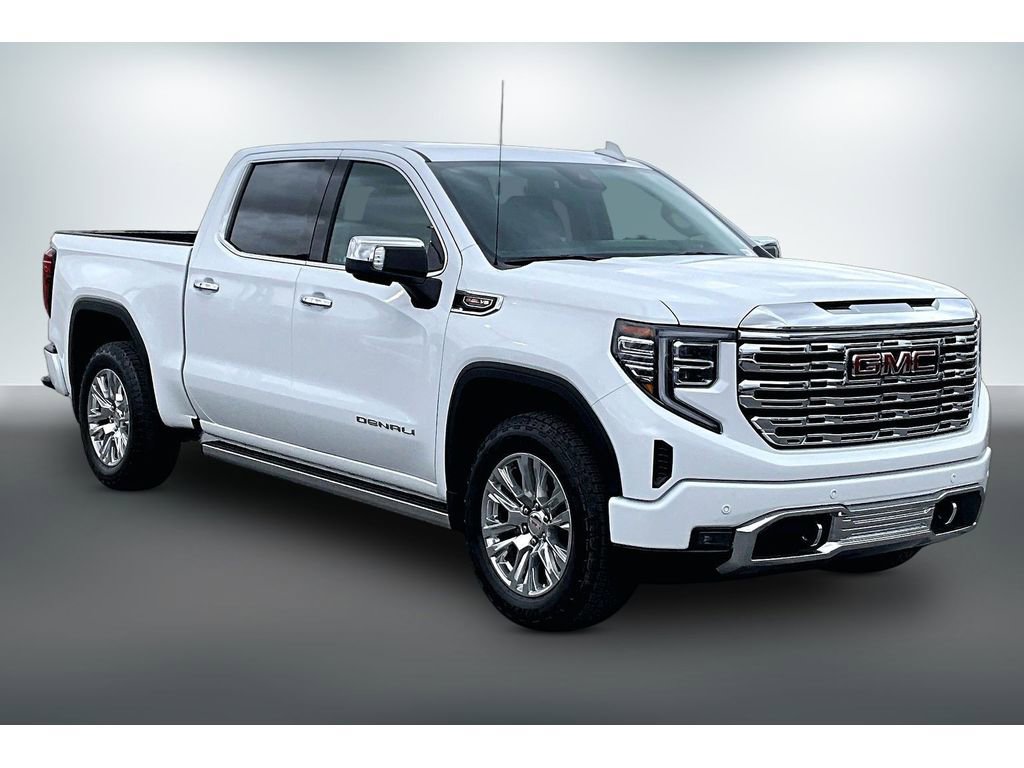 Used 2023 GMC Sierra 1500 Denali w/ Technology Package AWD/4WD image 3