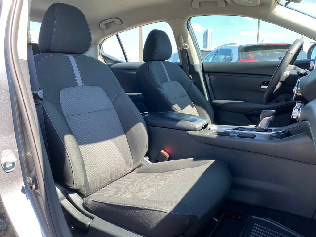 Used 2025 Nissan Sentra SV w/ All-Weather Package FWD image 28