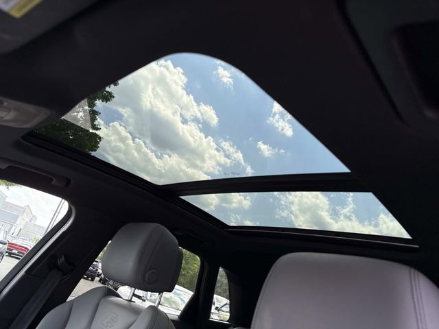 Used 2019 Audi Q3 2.0T Prestige w/ Prestige Package AWD/4WD image 16