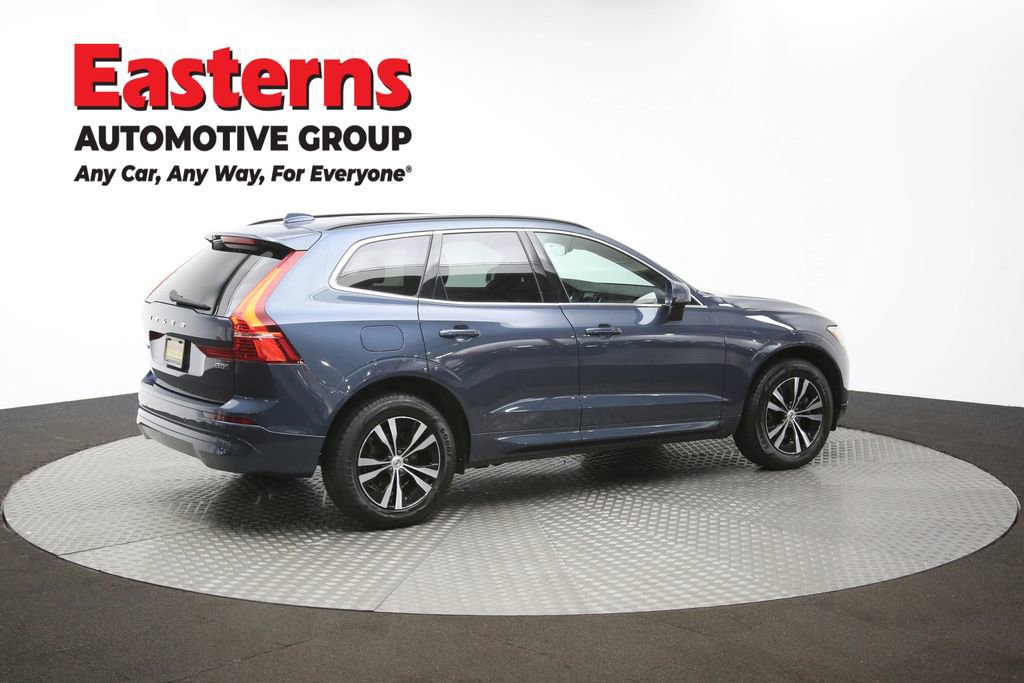 Used 2023 Volvo XC60 B5 Core image 42