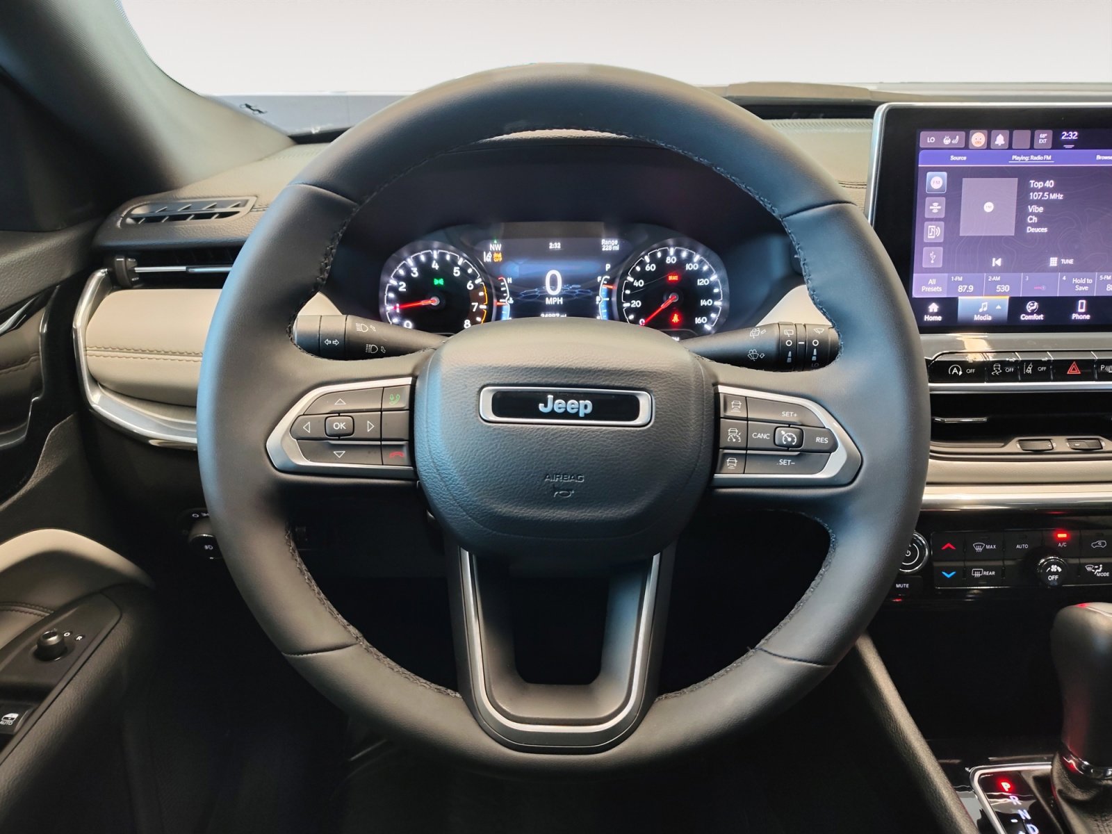 Used 2023 Jeep Compass Limited image 18