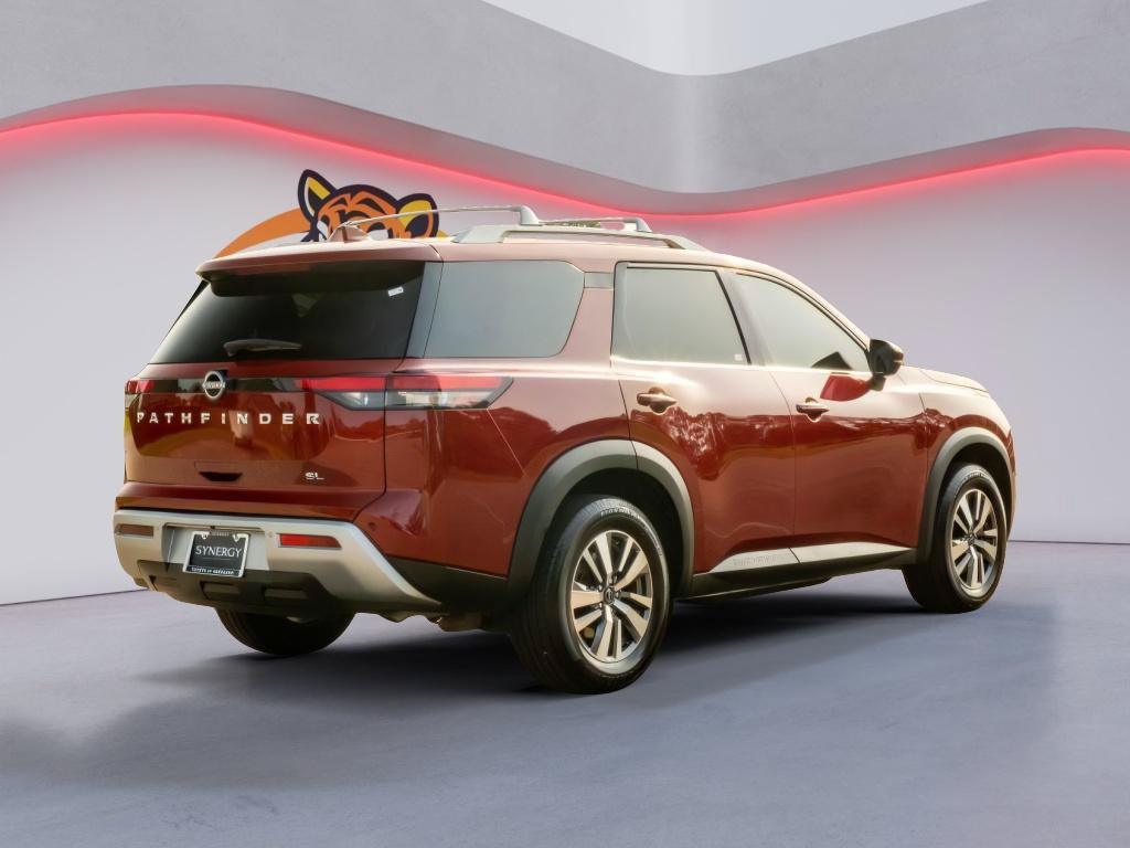 Used 2023 Nissan Pathfinder SL FWD image 5