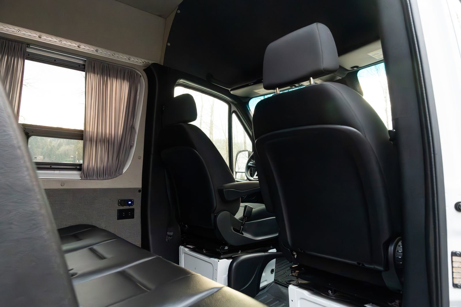 Used 2019 Mercedes-Benz Sprinter 4x4 170 image 20