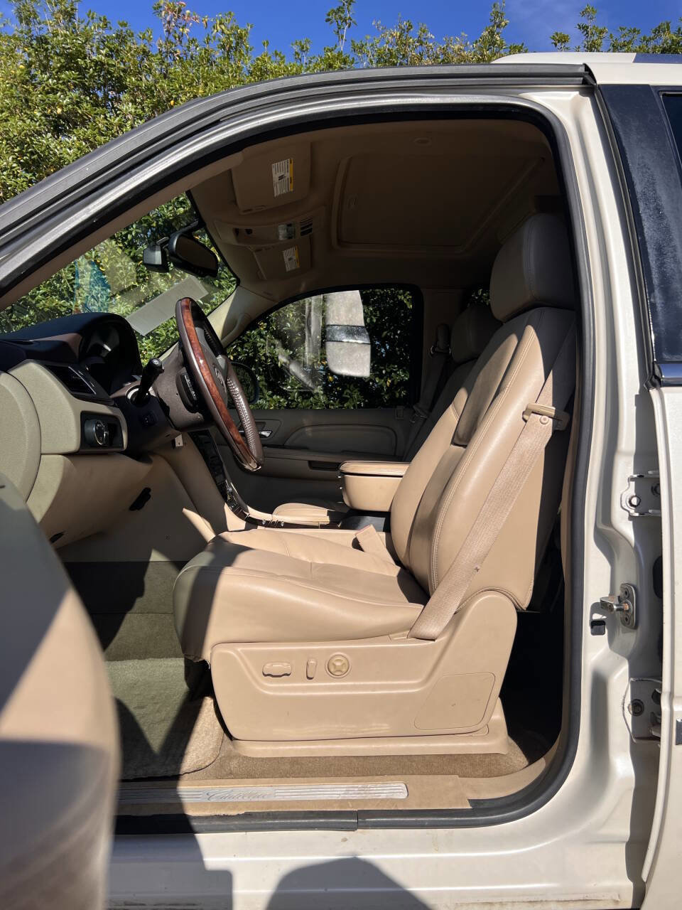 Used 2009 Cadillac Escalade ESV 2WD image 14