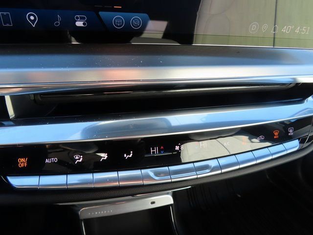 Used 2024 Cadillac Lyriq Sport image 33